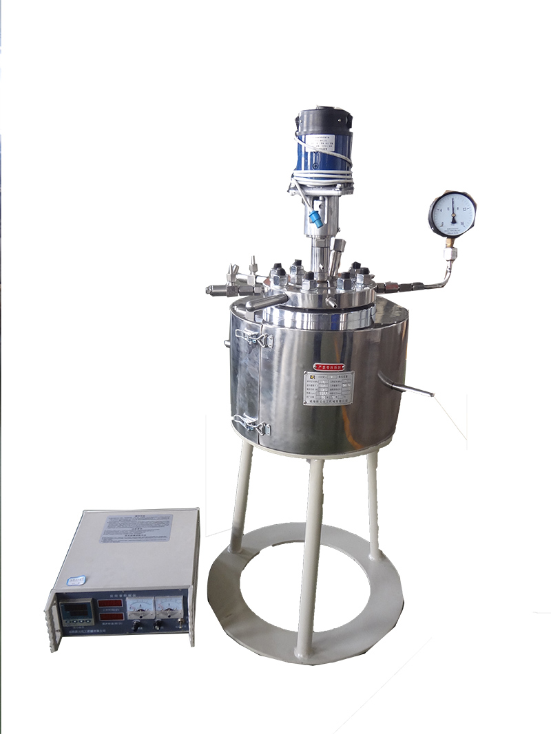 CJ普通型反應(yīng)釜（下出料，不銹鋼拋光）